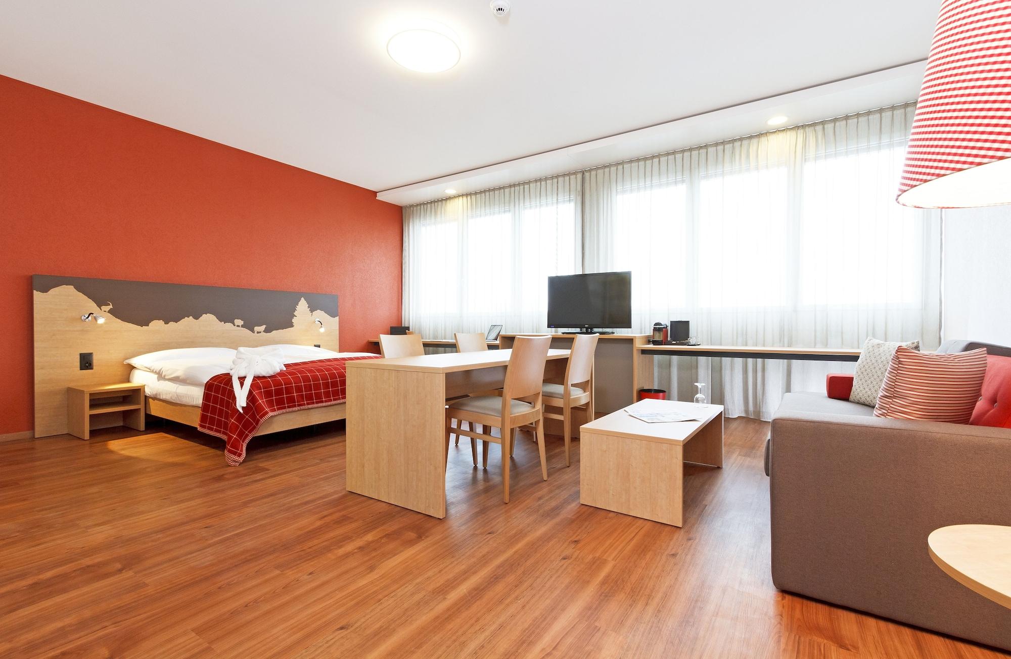 Swissever Hotel Zug Steinhausen Екстериор снимка
