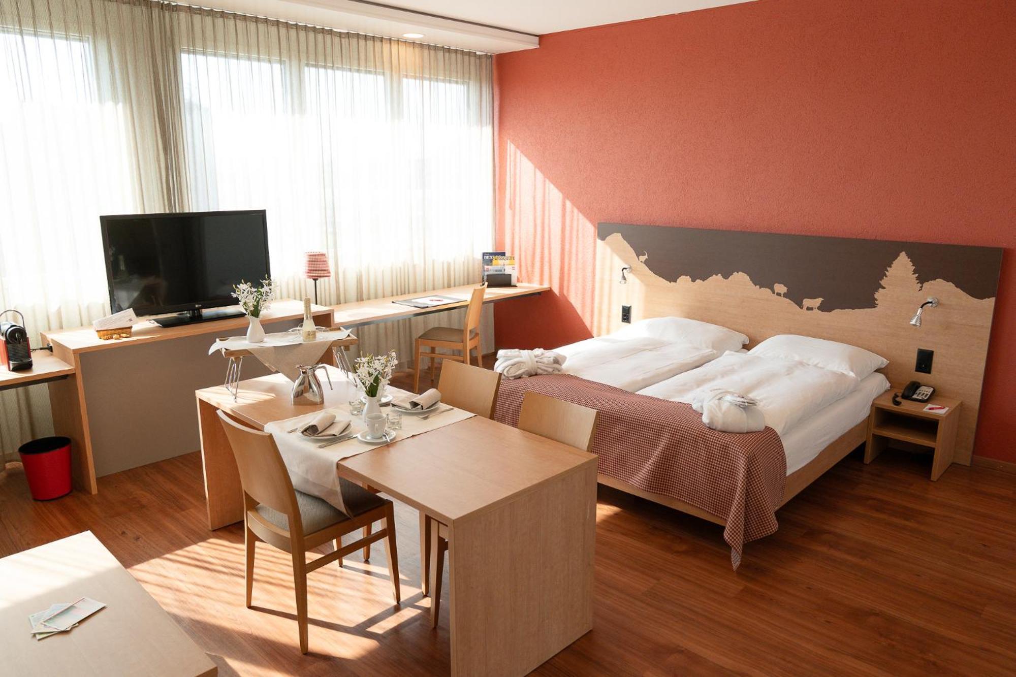 Swissever Hotel Zug Steinhausen Екстериор снимка