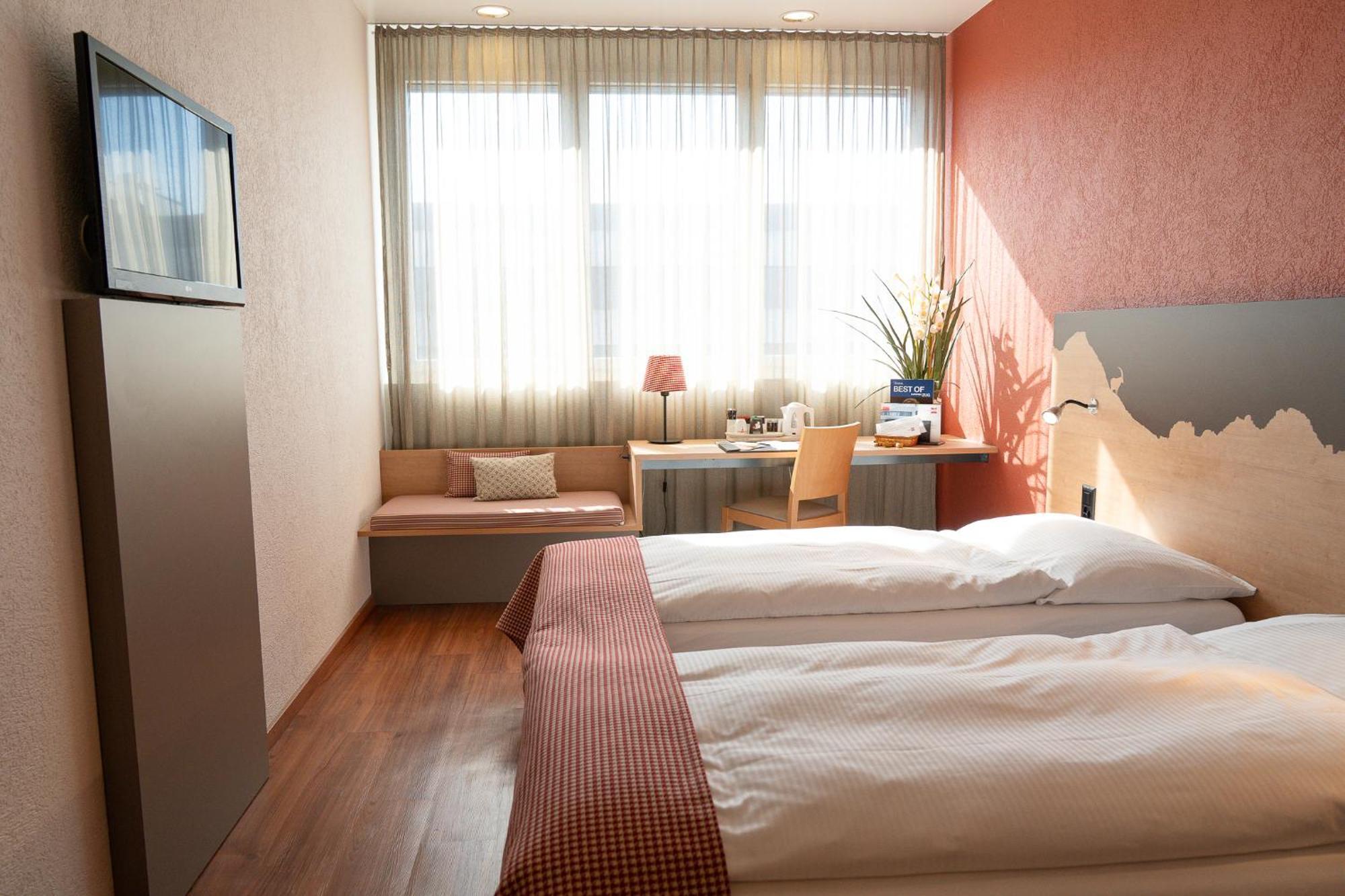 Swissever Hotel Zug Steinhausen Стая снимка