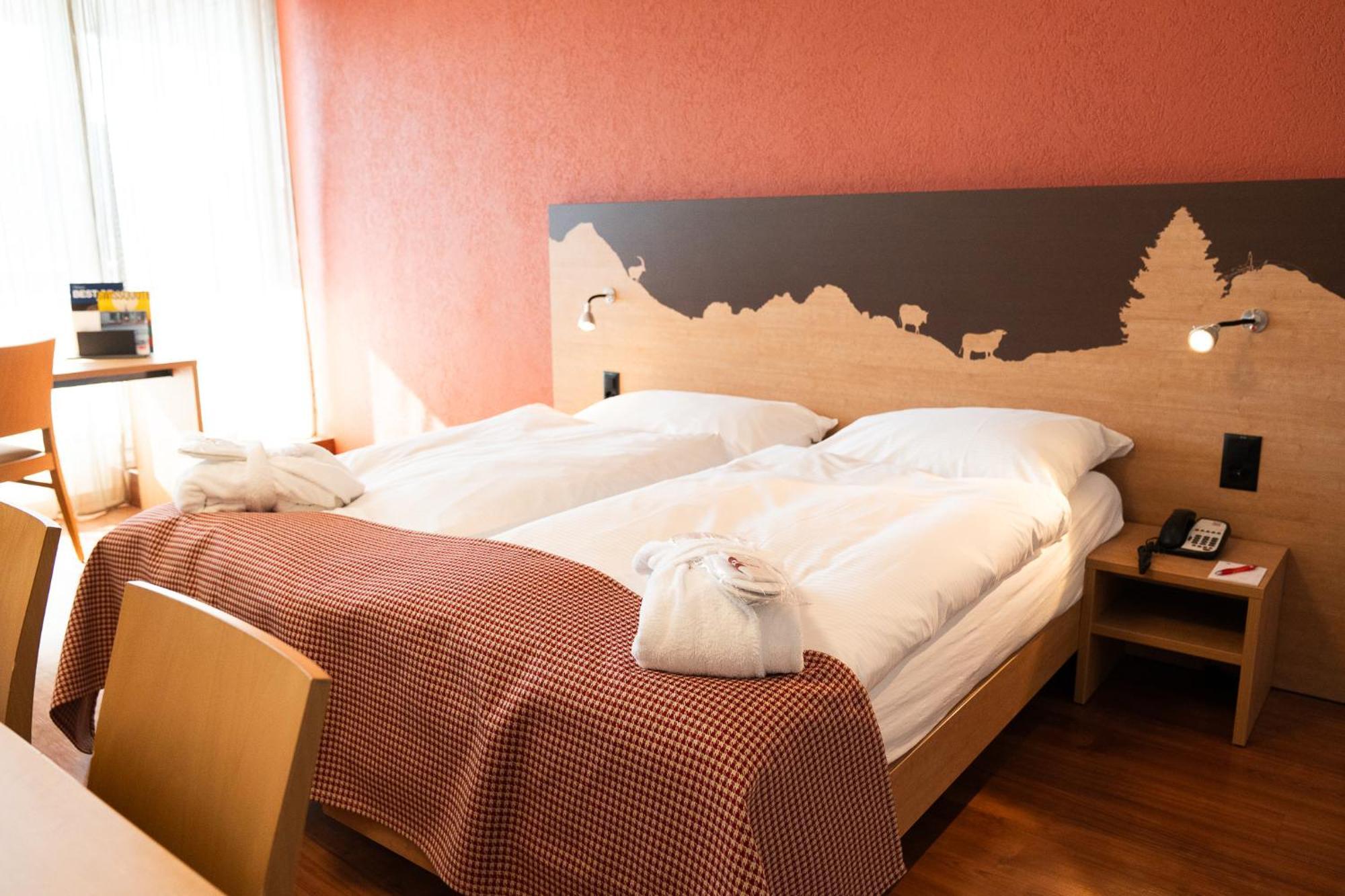 Swissever Hotel Zug Steinhausen Стая снимка